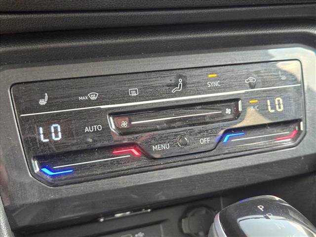 Used 2024 Volkswagen Tiguan SE image 14