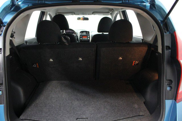 Used 2015 Nissan Versa Note SV image 29