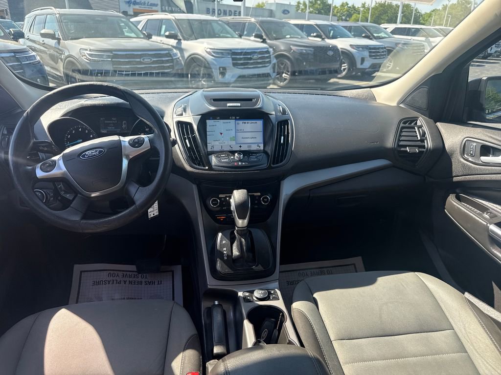 Used 2016 Ford Escape SE w/ Equipment Group 201A FWD image 16