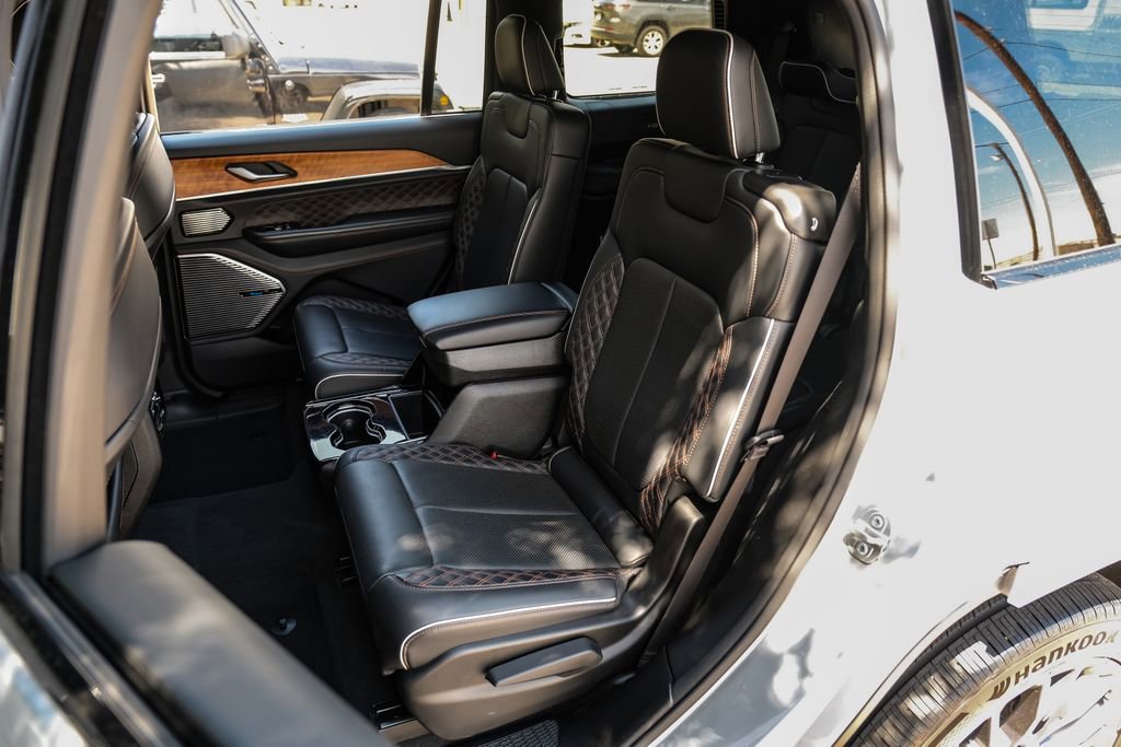 Used 2023 Jeep Grand Cherokee L Summit image 53