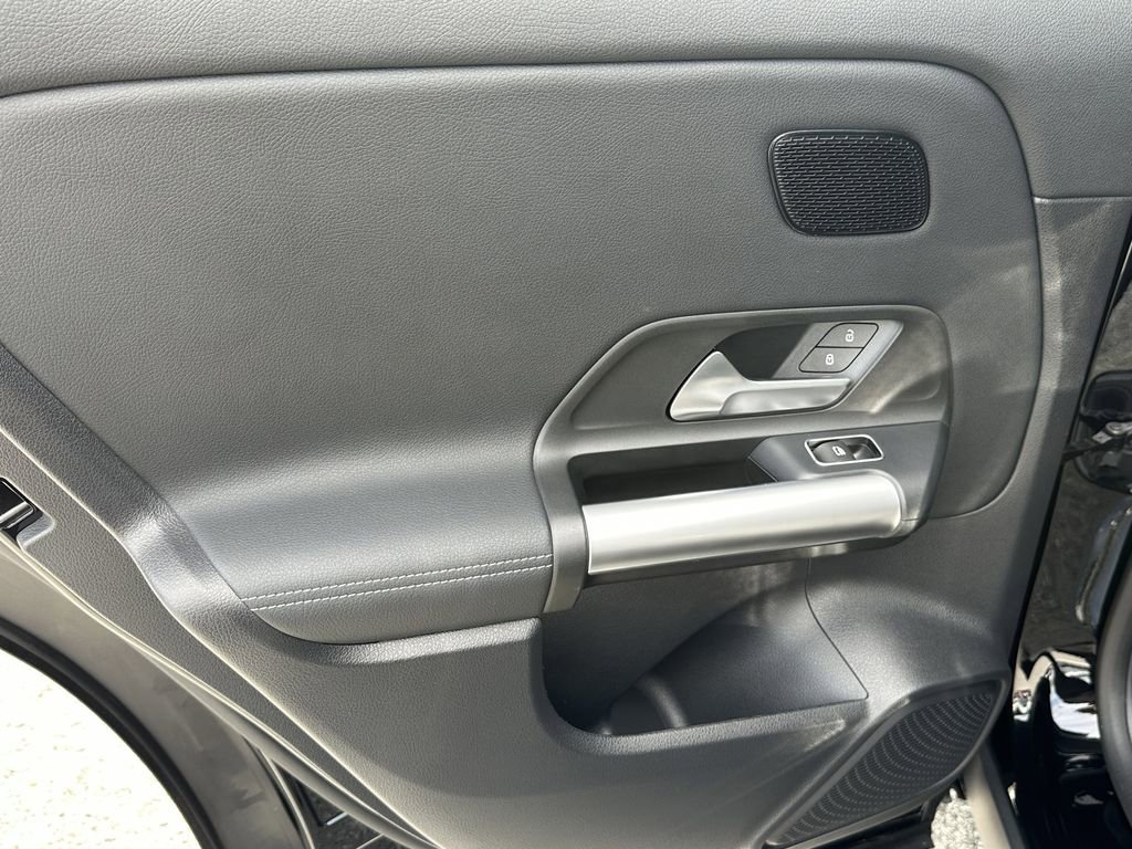 Certified 2025 Mercedes-Benz GLA 250 image 25