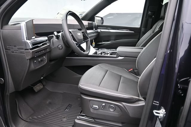 New 2026 Cadillac Escalade ESV Sport w/ LPO, ONYX Package AWD/4WD image 9