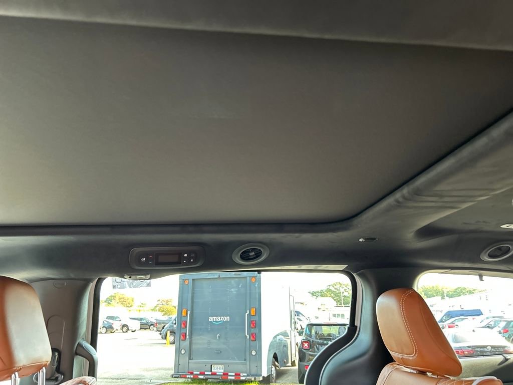 Used 2026 Chrysler Pacifica Pinnacle image 27