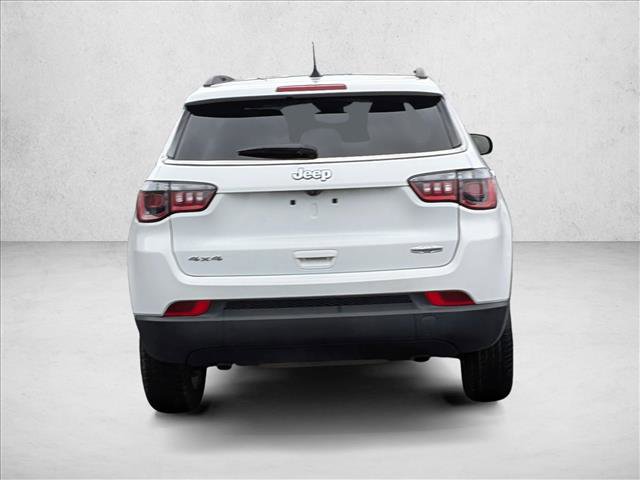 Used 2024 Jeep Compass Latitude image 7