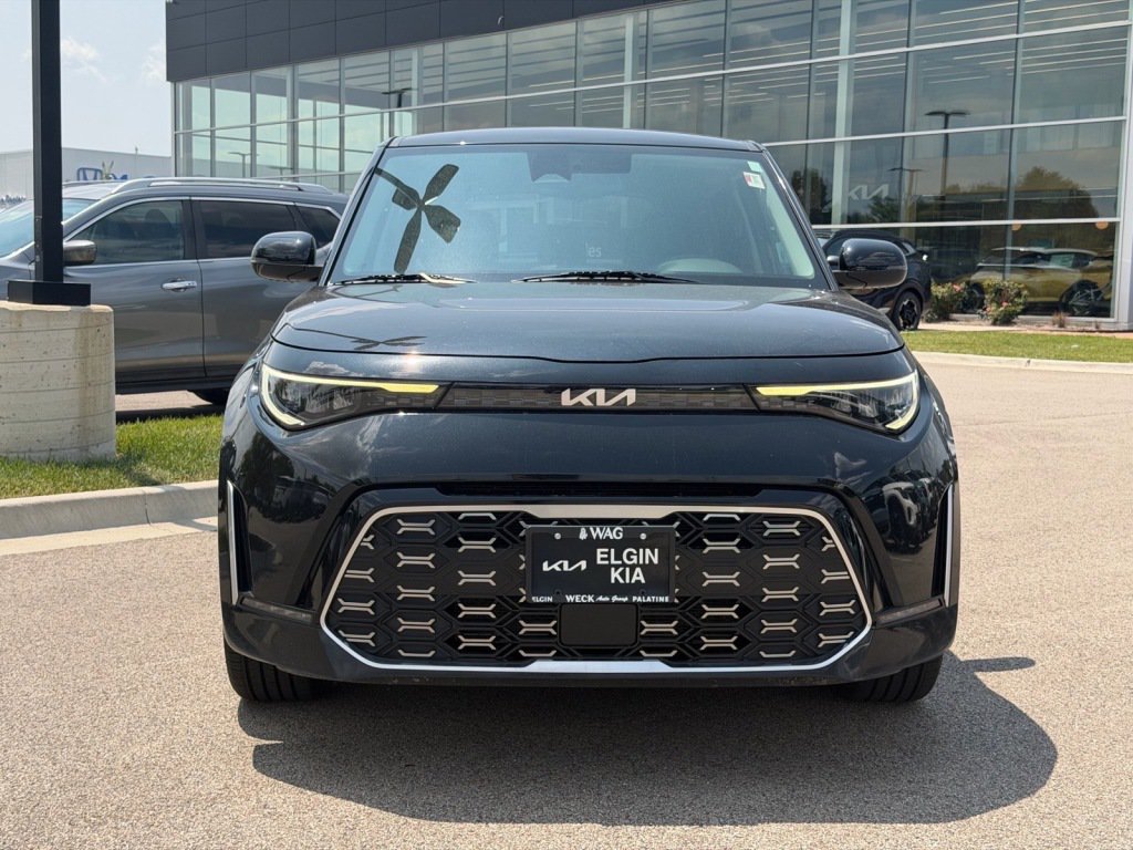 Used 2023 Kia Soul GT-Line w/ GT-Line Technology Package FWD image 2