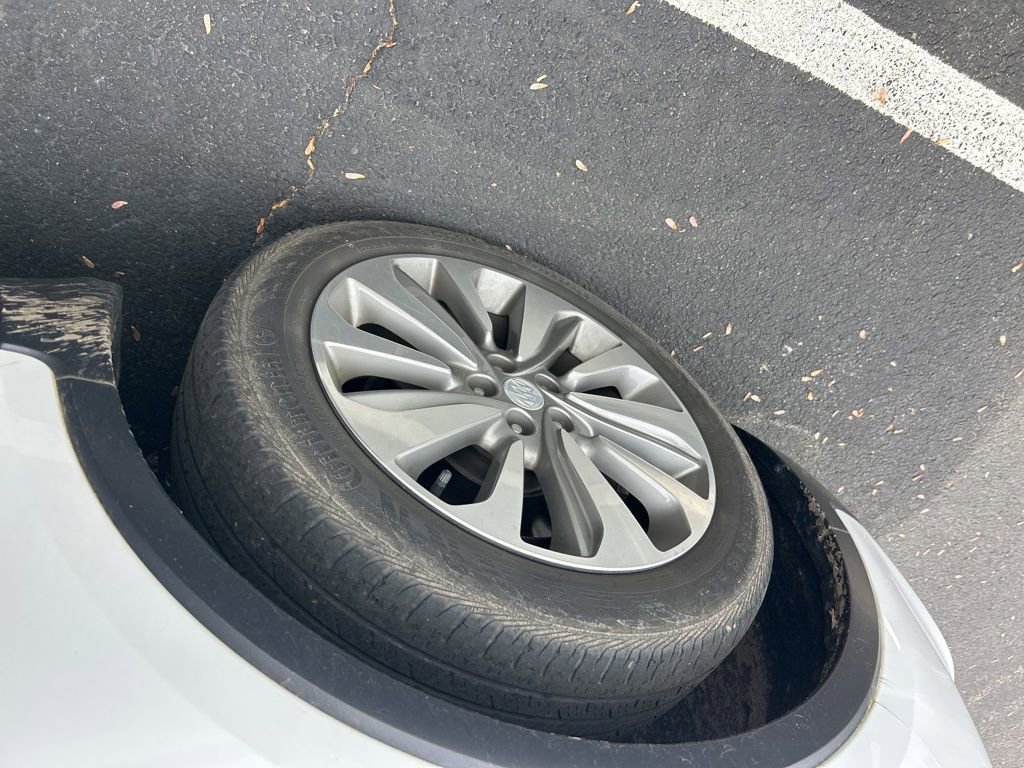 Used 2019 Buick Encore Preferred image 14