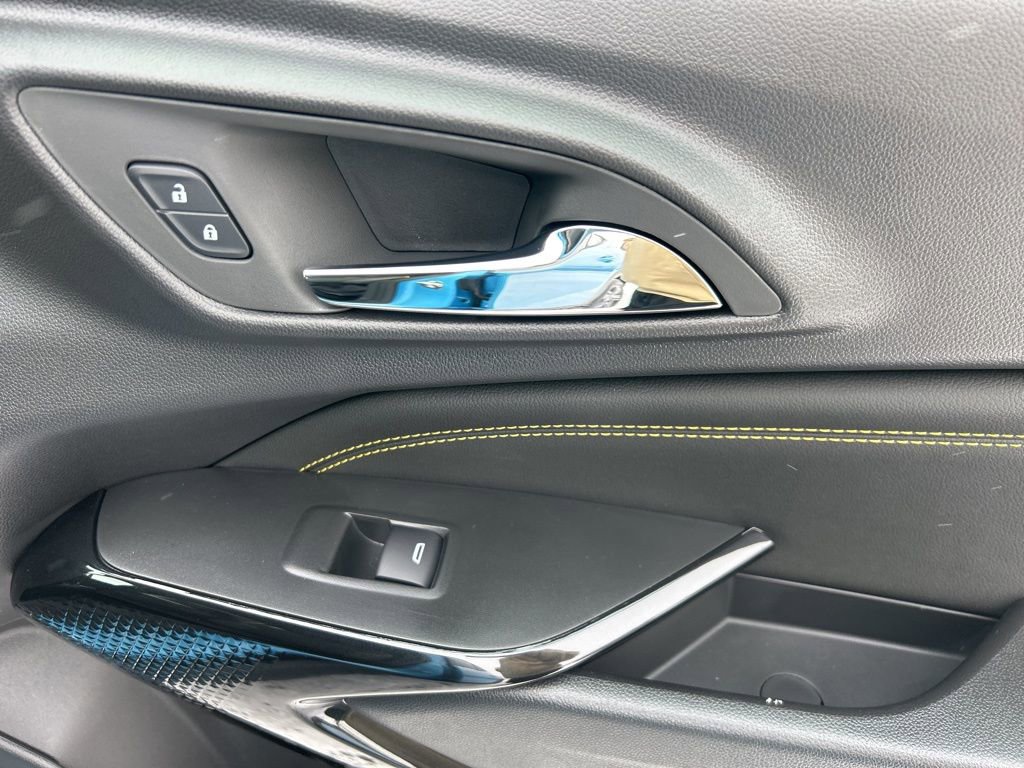 New 2026 Chevrolet Trax ACTIV w/ Driver Confidence Package FWD image 18