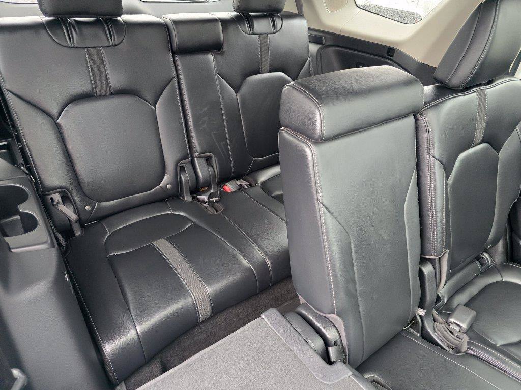 Used 2025 Honda Pilot Touring image 15