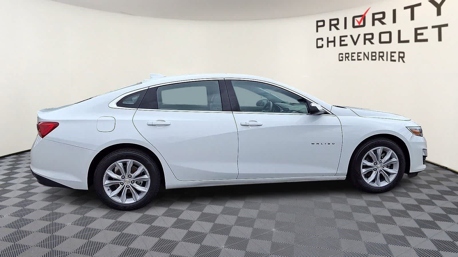 Used 2023 Chevrolet Malibu LT FWD image 9