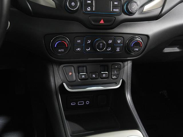 Used 2020 GMC Terrain Denali w/ Denali Premium Package image 16