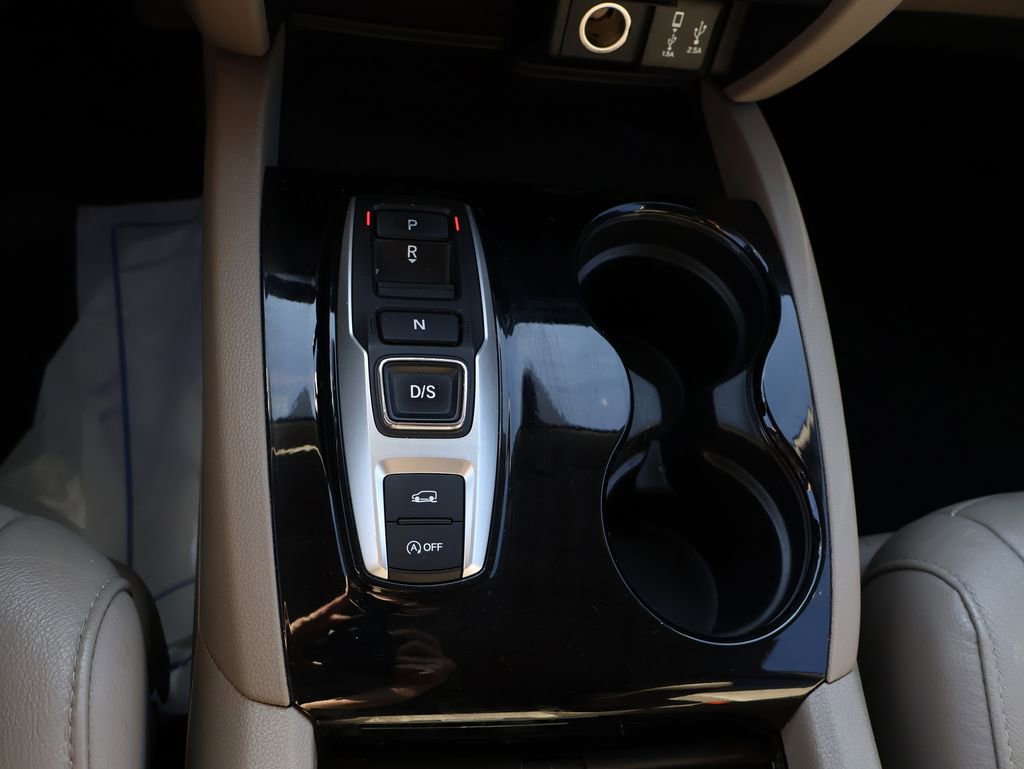 Used 2018 Honda Pilot Touring image 35