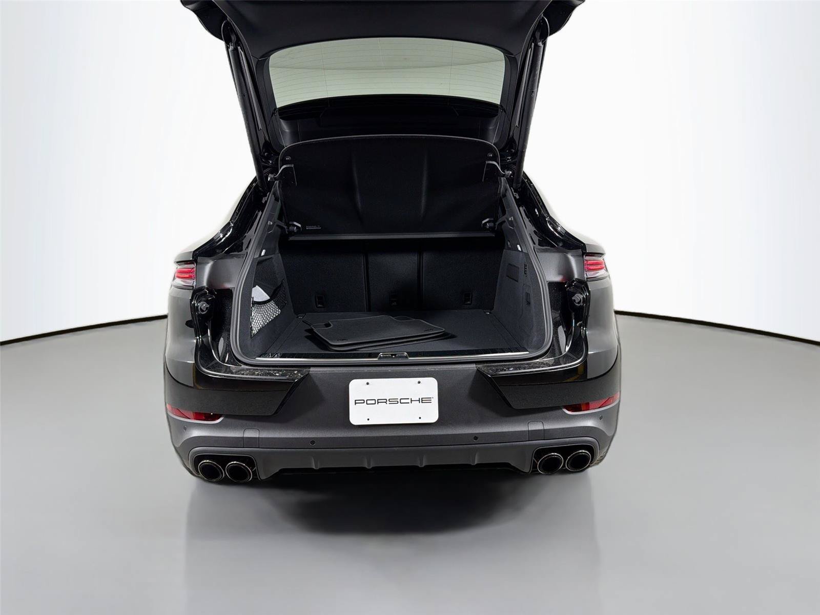 Certified 2026 Porsche Cayenne Coupe AWD/4WD image 34