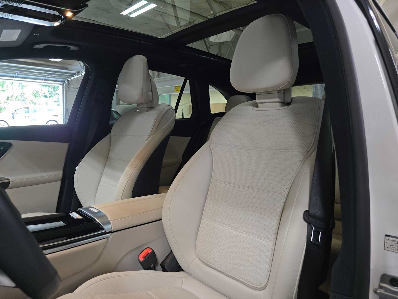 Certified 2026 Mercedes-Benz GLC 300 4MATIC image 21