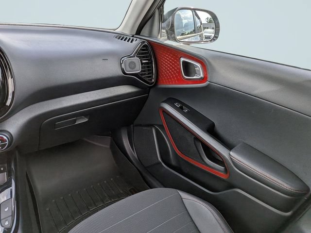 Used 2022 Kia Soul Turbo FWD image 15