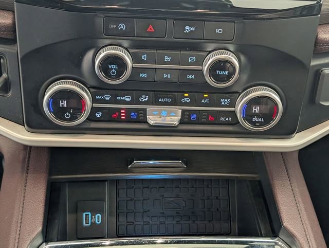 Used 2024 Ford Expedition Max Limited image 23