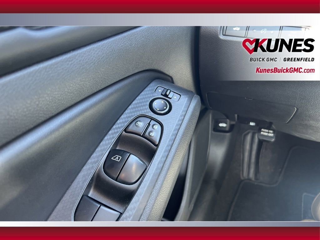 Used 2024 Nissan Altima 2.5 SV image 29