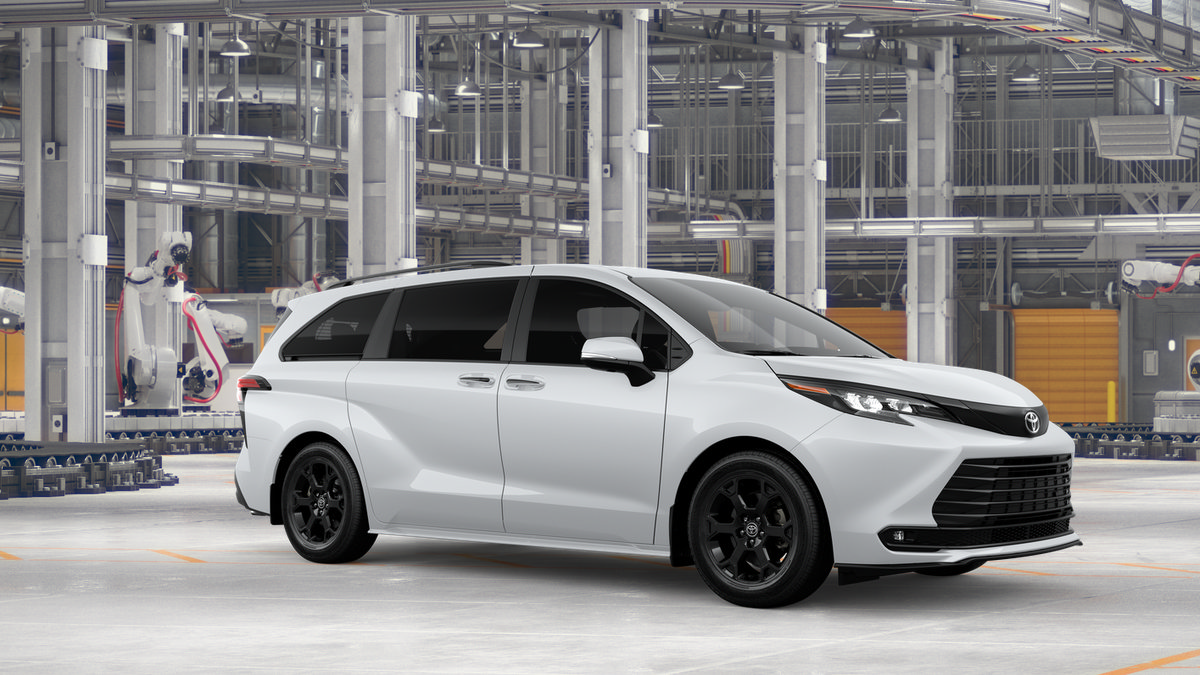 New 2026 Toyota Sienna XLE Woodland Edition AWD/4WD image 14