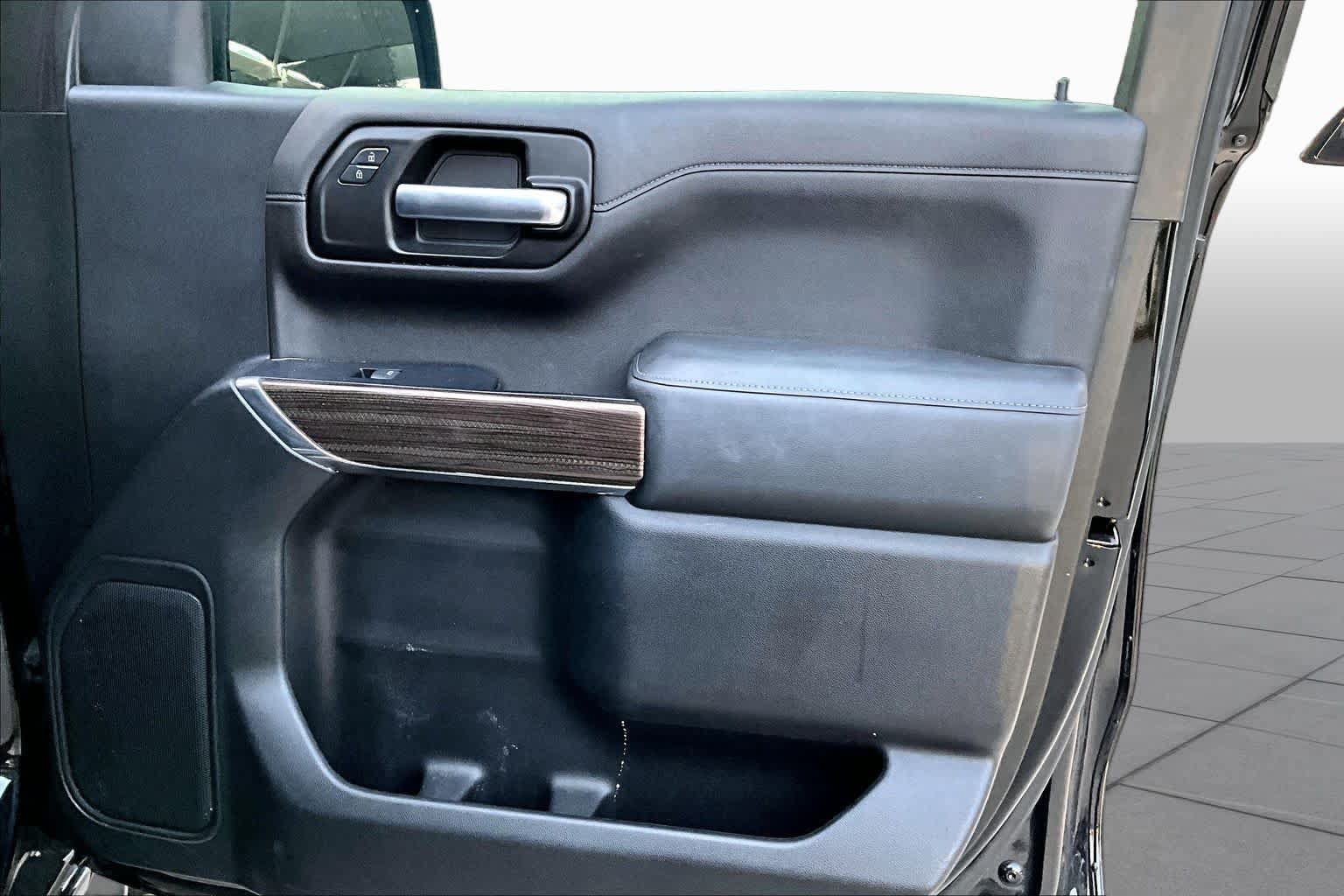Used 2019 Chevrolet Silverado 1500 LT w/ Texas Edition RWD image 23