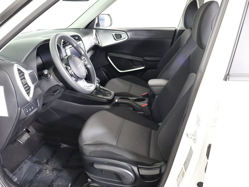 Used 2024 Kia Soul LX w/ Option Group 015 image 29