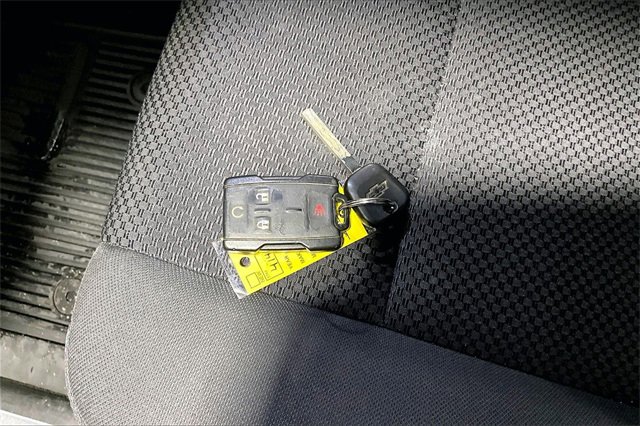 Used 2018 Chevrolet Silverado 1500 LT w/ LT Convenience Package image 26