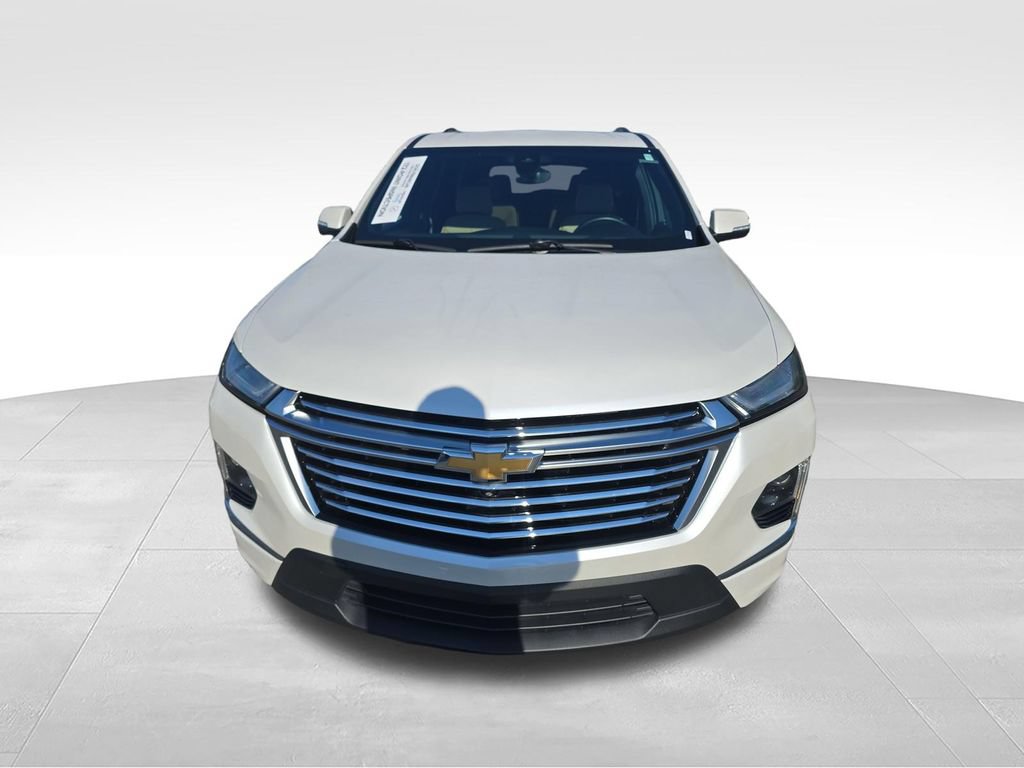 Used 2023 Chevrolet Traverse Premier FWD image 8