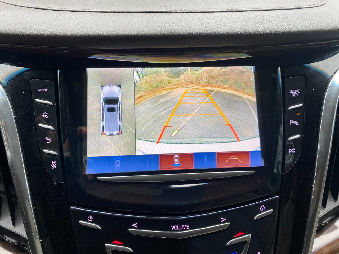 Used 2017 Cadillac Escalade ESV 2WD image 31