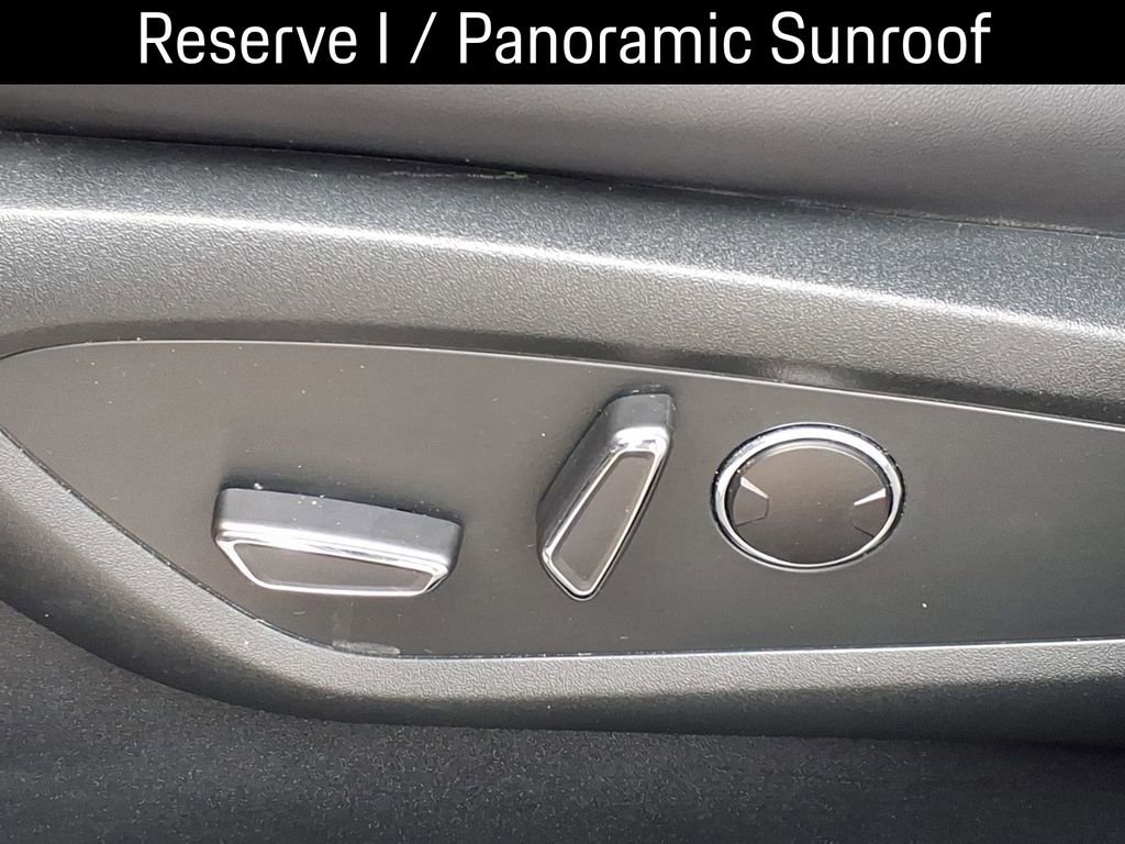 Certified 2022 Lincoln Nautilus Reserve w/ Equipment Group 201A image 18