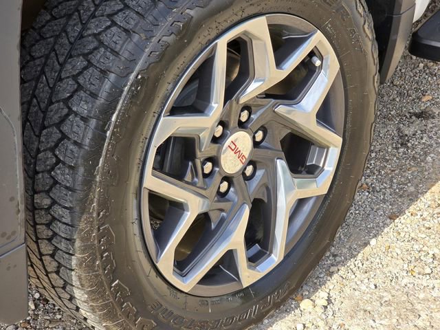 Used 2023 GMC Sierra 1500 SLT image 10