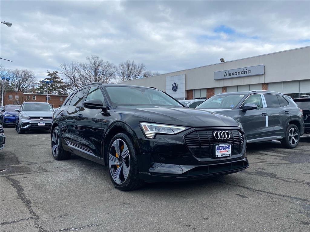 Used 2023 Audi e-tron Premium Plus w/ Premium Plus Package