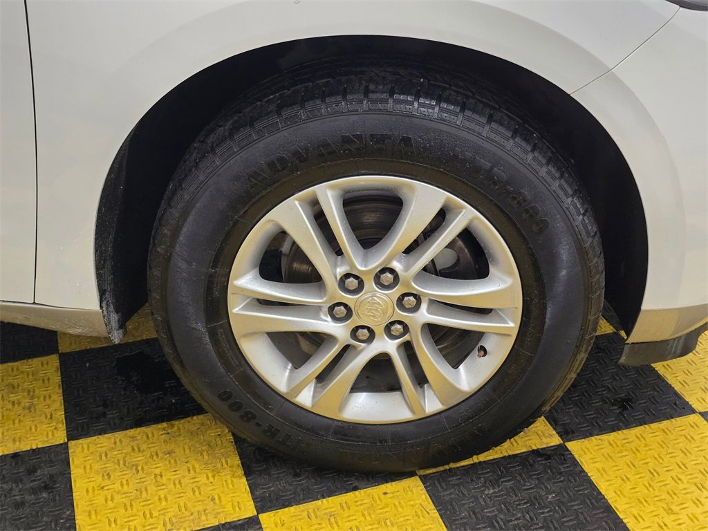 Used 2020 Buick Enclave Essence image 9