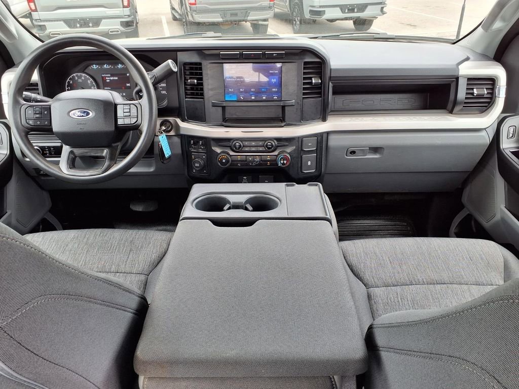Used 2023 Ford F250 XL w/ Camper Package image 18