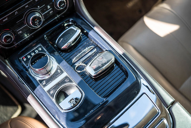 Used 2012 Jaguar XJ RWD image 60