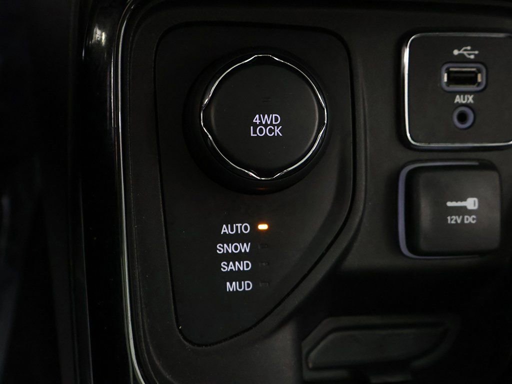 Used 2017 Jeep Compass Limited w/ Safe & Security Group AWD/4WD image 45