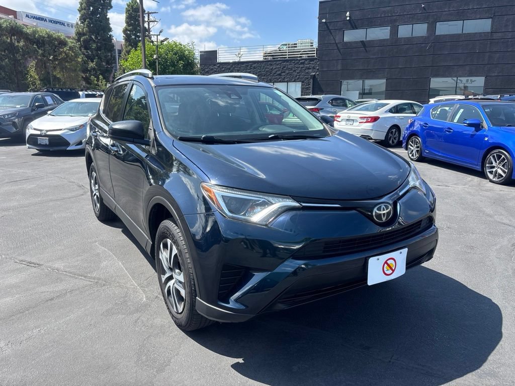 Used 2018 Toyota RAV4 LE w/ All Weather Liner Package FWD image 2