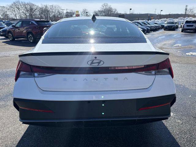New 2026 Hyundai Elantra Sport image 3