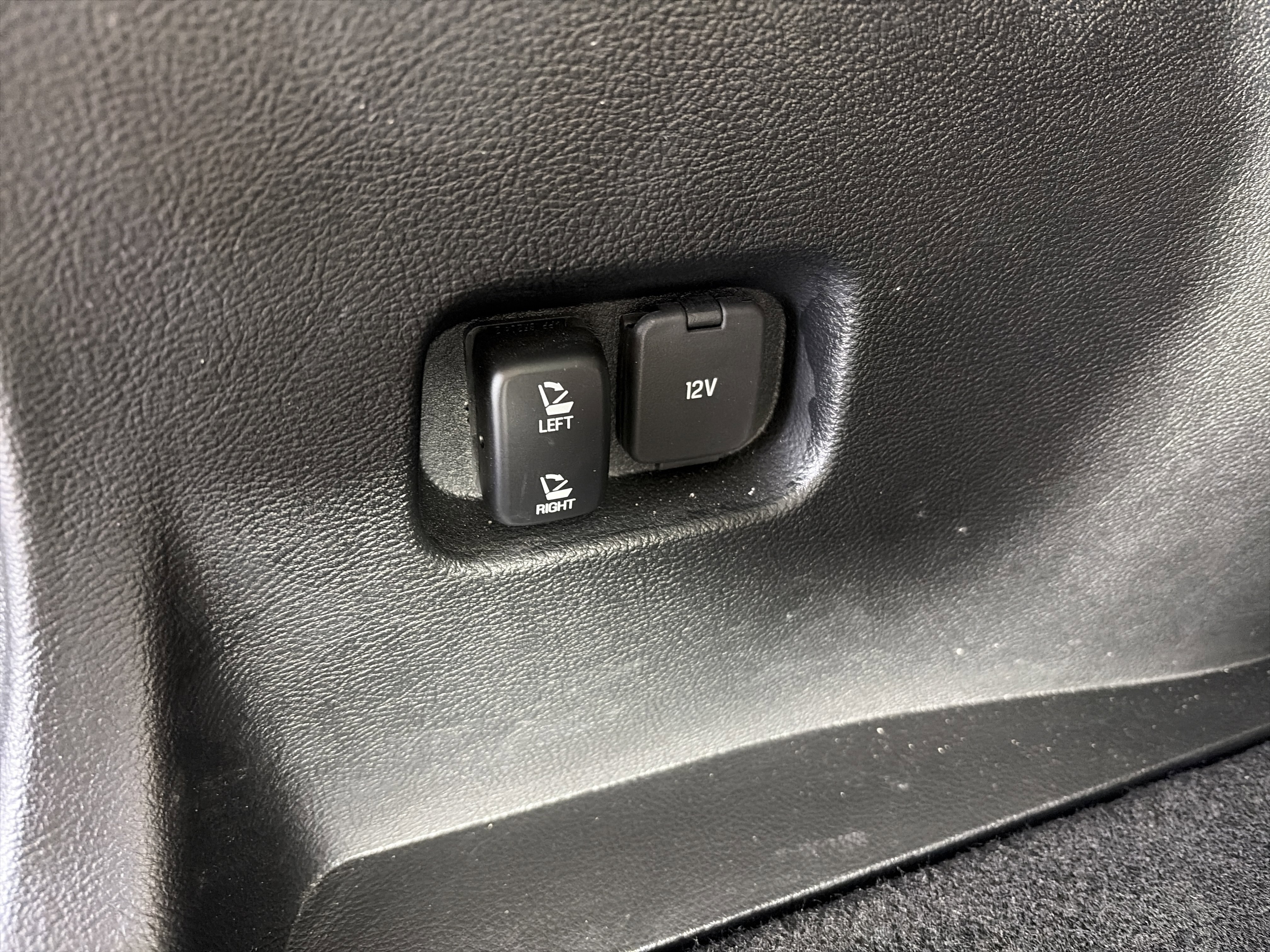 Used 2023 Ford Edge SEL image 19