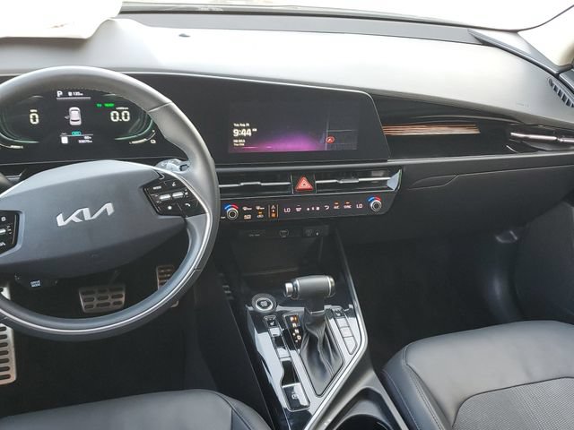 Certified 2024 Kia Niro EX Touring FWD image 14