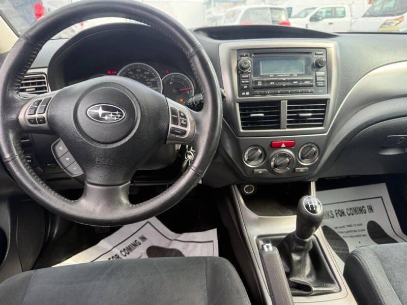 Used 2011 Subaru Impreza 2.5i Premium w/ PWR Moonroof Value Pkg AWD/4WD image 16