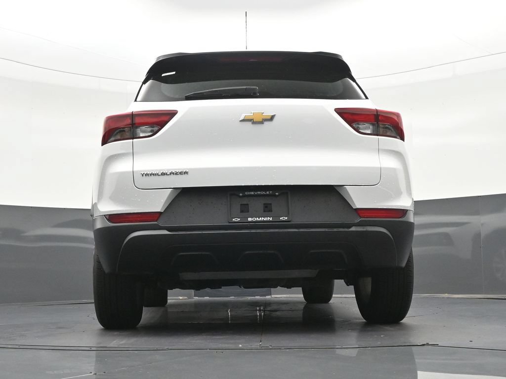Used 2023 Chevrolet TrailBlazer LS FWD image 26