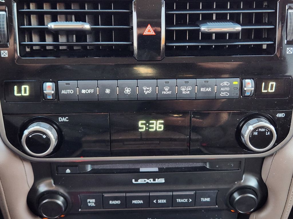 Used 2022 Lexus GX 460 Premium AWD/4WD image 18