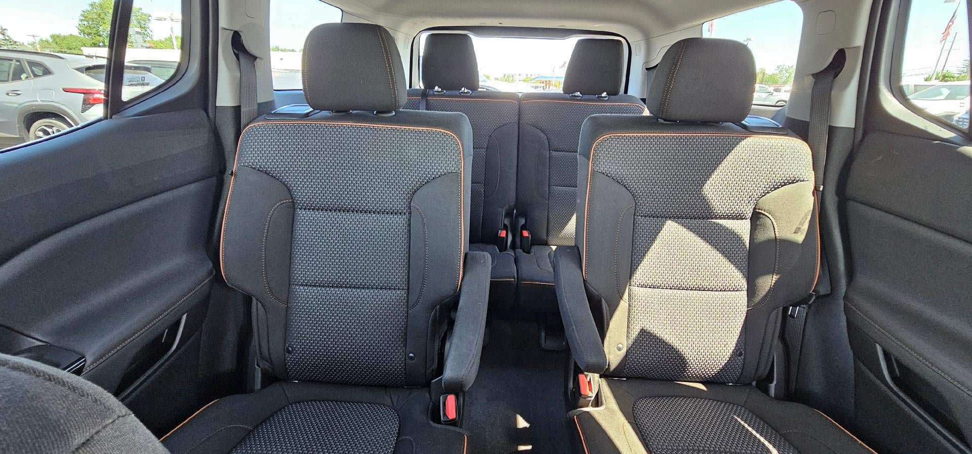 Used 2023 GMC Acadia AT4 w/ Trailering Package AWD/4WD image 11