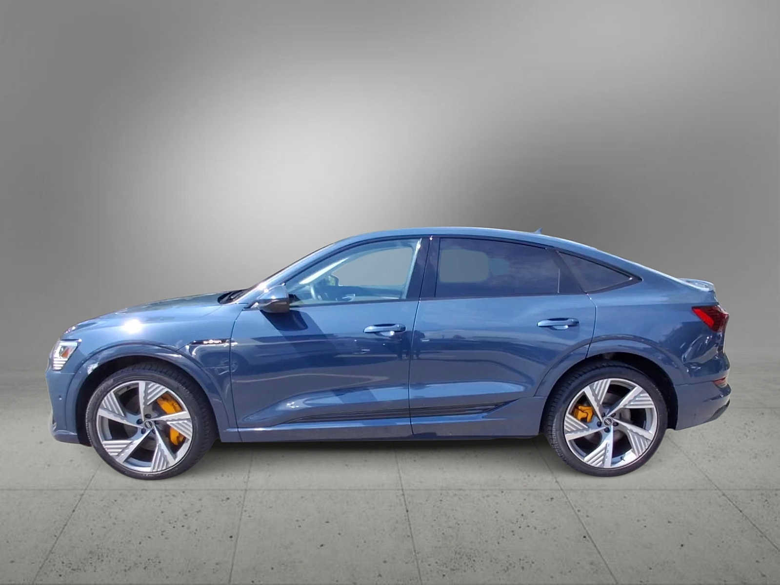 Used 2022 Audi e-tron Prestige AWD/4WD image 5