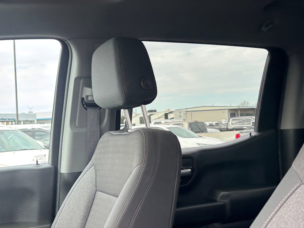 Certified 2025 Chevrolet Silverado 1500 Custom Trail Boss w/ Dark Appearance Package image 12