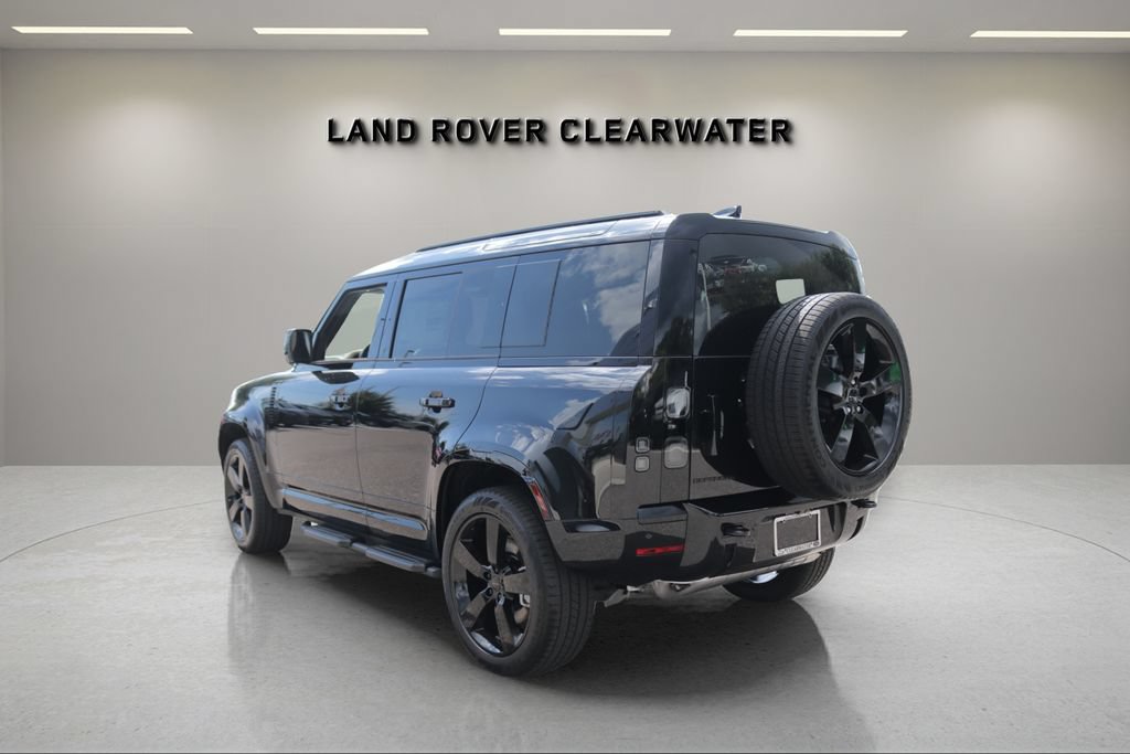 New 2026 Land Rover Defender 110 X-Dynamic SE AWD/4WD image 3