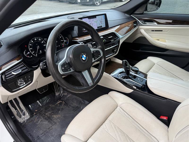 Used 2018 BMW M550i xDrive M550i AWD w/EXECUTIVE & DRIVE image 31