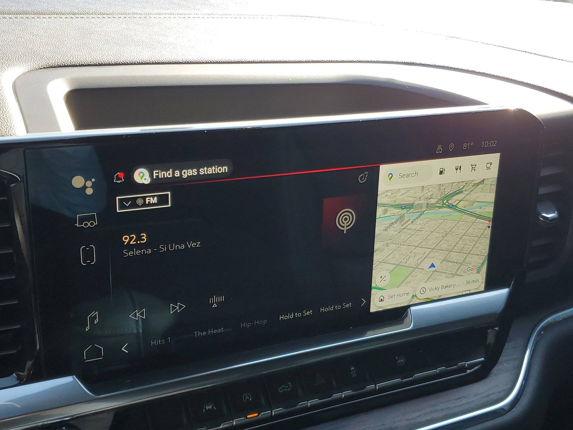 Used 2023 GMC Sierra 1500 SLT w/ SLT Premium Package image 28