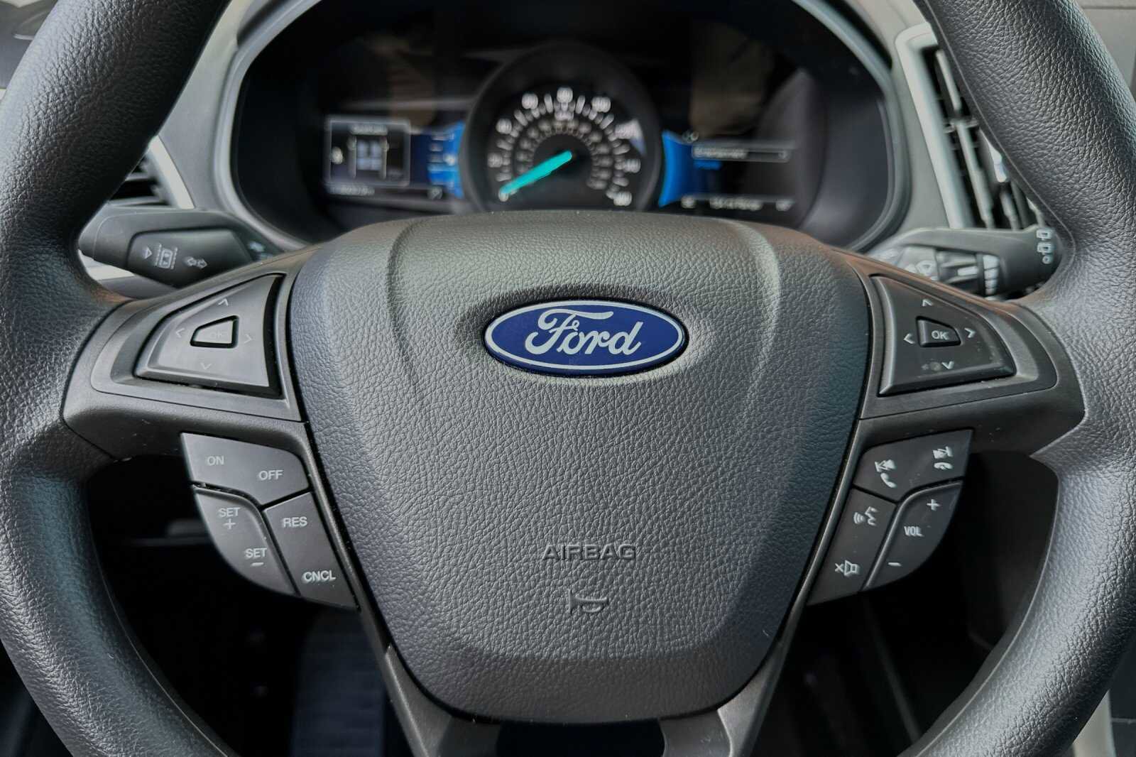 New 2024 Ford Edge SE w/ Black Appearance Package image 27