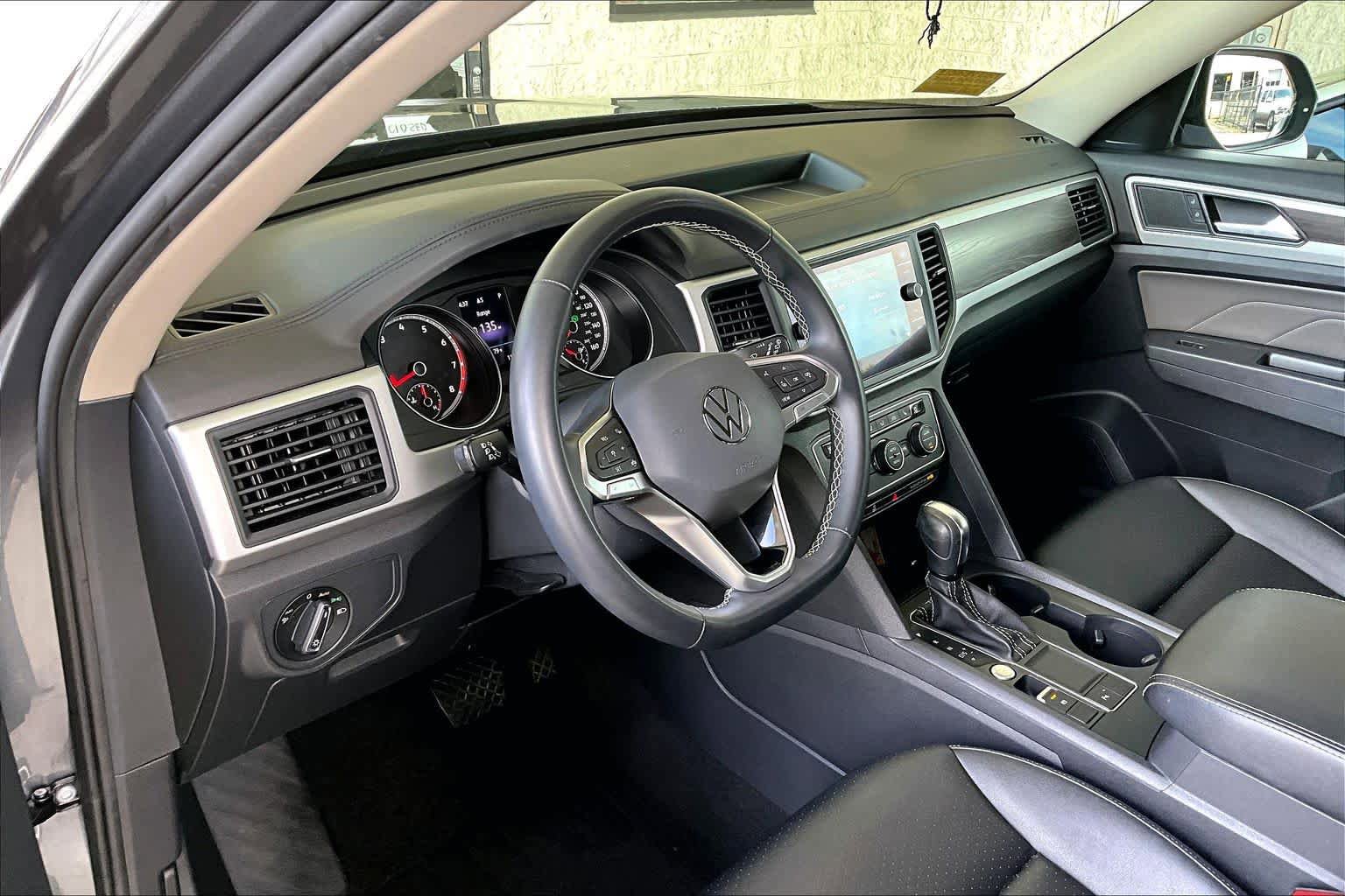 Used 2021 Volkswagen Atlas SE FWD image 17