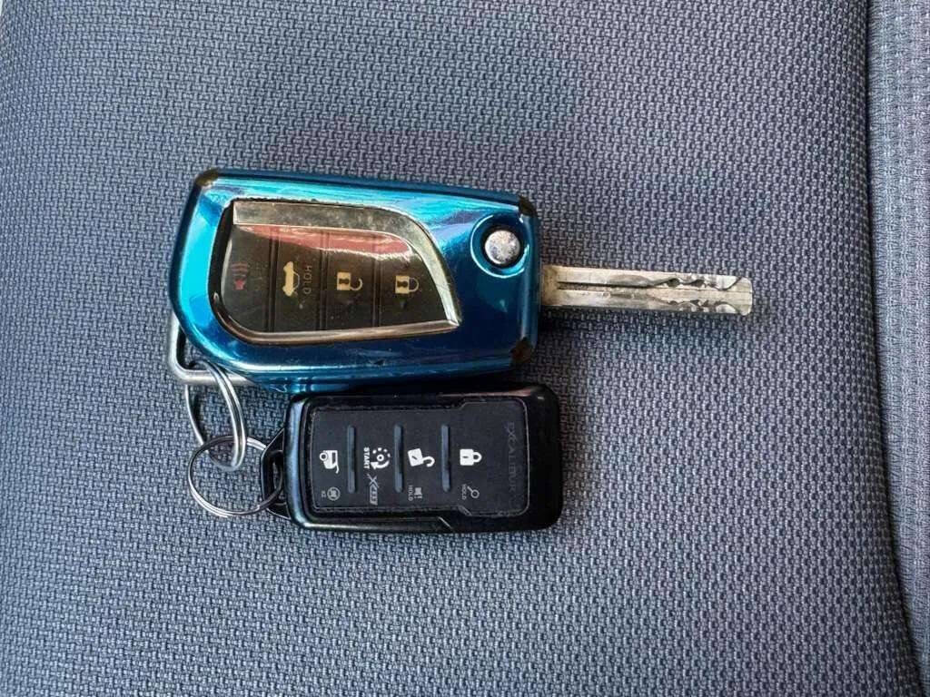 Used 2020 Toyota Corolla SE image 31