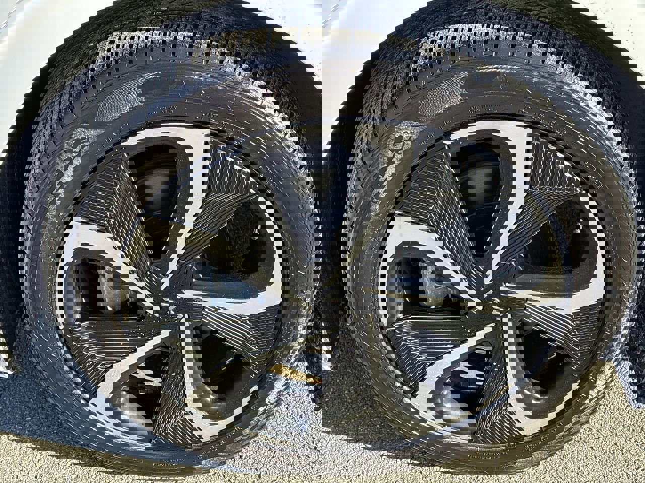 Used 2023 Kia EV6 GT-Line w/ GT-Line Suede Seat Package image 10